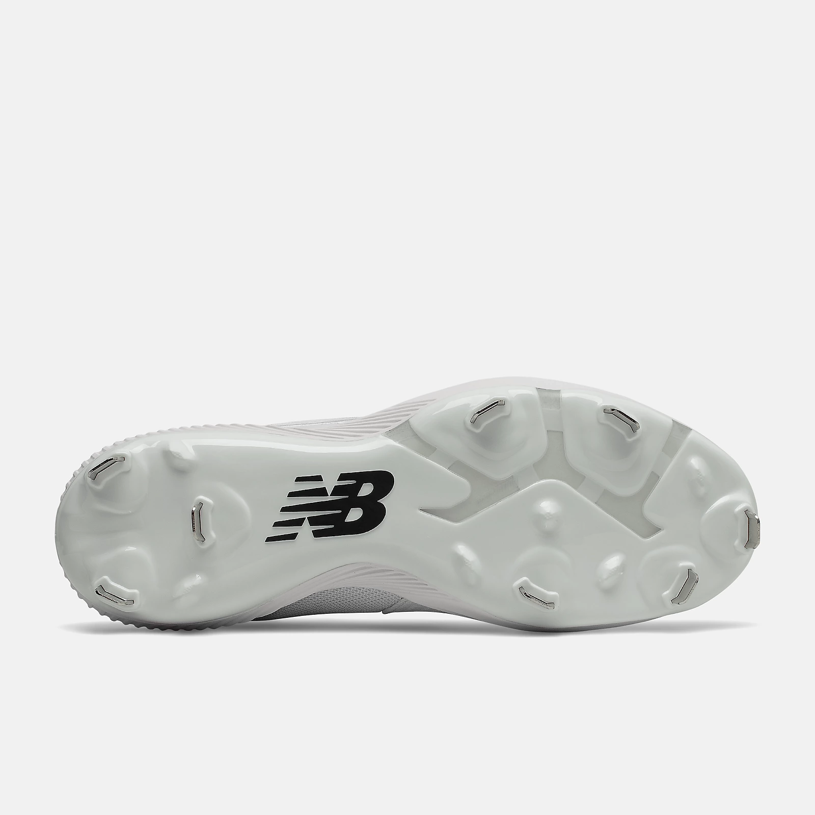 New Balance – White/Black FuelCell 4040v6 Metal Spikes (L4040TW6) 7 New Balance – White/Black FuelCell 4040v6 Metal Spikes (L4040TW6) - Image 5
