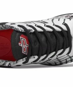 New Balance 4040v5 Adult Molded Cleats – White/Black (PL4040C5) 8 New Balance 4040v5 Adult Molded Cleats – White/Black (PL4040C5) -Bats Elegant Shop products pl4040c5 3