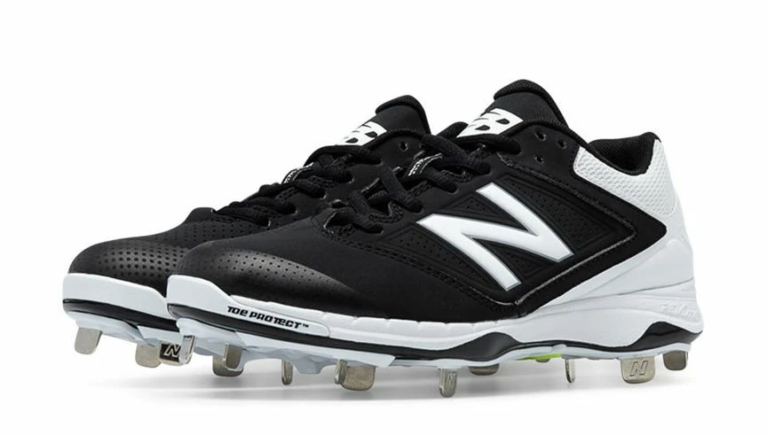 New Balance SM4040B1 Black/White Women’s Fastpitch Spikes 3 New Balance SM4040B1 Black/White Women’s Fastpitch Spikes