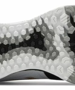 New Balance – Black/White Fresh Foam VELO1 Women’s Turfs (STVELOK1) -Bats Elegant Shop products stvelok1 3